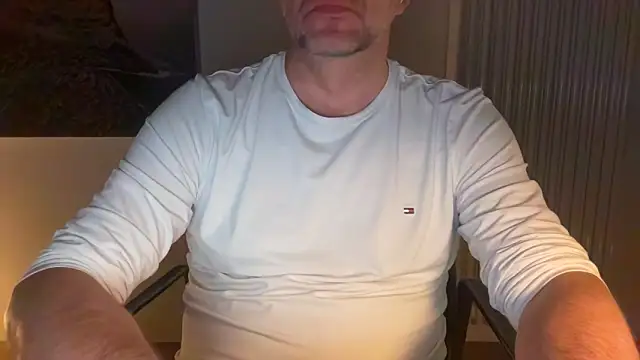 Snapshot of german9inch chatting on 28, 9, 2025 german9inch online show from 28, 9, 2025