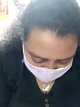 Snapshot of Divya-Lovely chatting on 22, 9, 2025 Divya-Lovely online show from 22, 9, 2025