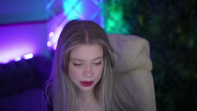 SandyLayy online show from 30, 4, 2026