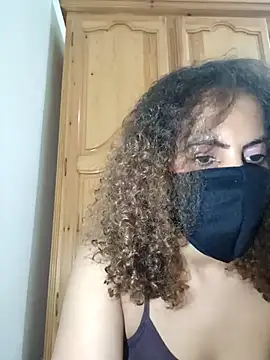 Snapshot of ghadiraa chatting on 17, 10, 2025 ghadiraa online show from 17, 10, 2025