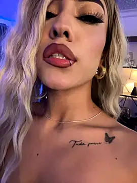 MystiqueXXX online show from 10, 9, 2025