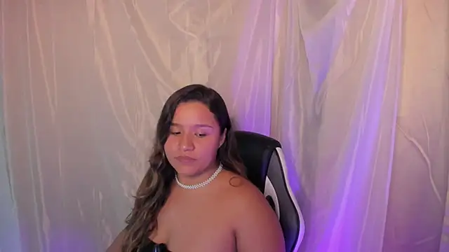 ElaBourn  online show from 6, 3, 2026