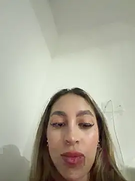 shannel moss   online show from 11, 4, 2026