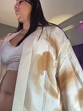 mia everly online show from 24, 2, 2026