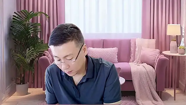 Snapshot of rongtiangongna chatting on 30, 10, 2025 rongtiangongna online show from 30, 10, 2025