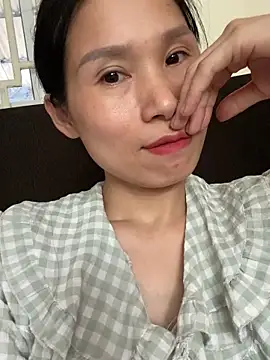 Snapshot of MinHiNi chatting on 18, 9, 2025 MinHiNi online show from 18, 9, 2025