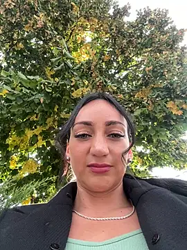 Ninabigtitied online show from 8, 10, 2025