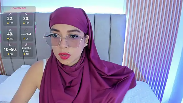 naishaa  online show from 24, 10, 2025