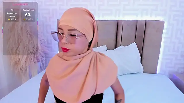 Snapshot of naishaa_ chatting on 11, 6, 2026 naishaa online show from 11, 6, 2026