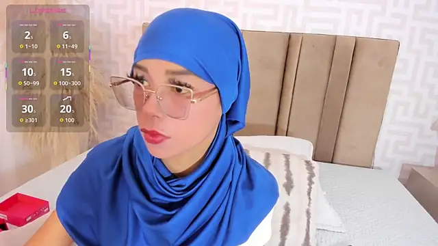 Snapshot of naishaa_ chatting on 17, 6, 2026 naishaa online show from 17, 6, 2026