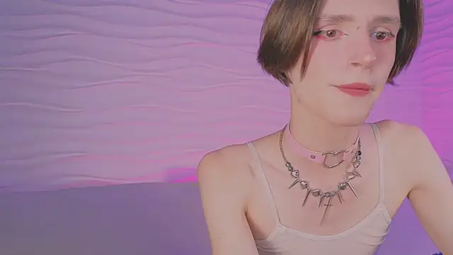 madi snow online show from 14, 11, 2025