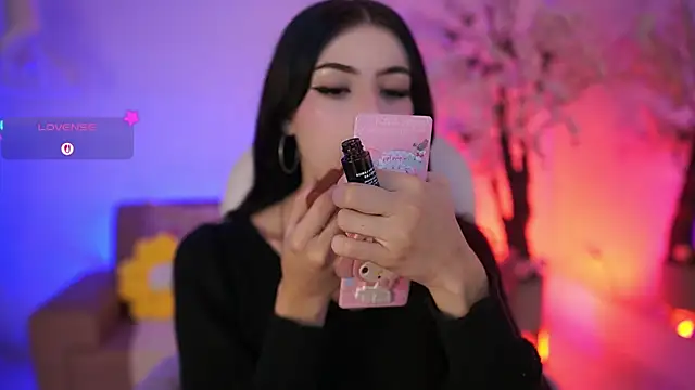 JadeSummerr online show from 10, 4, 2026