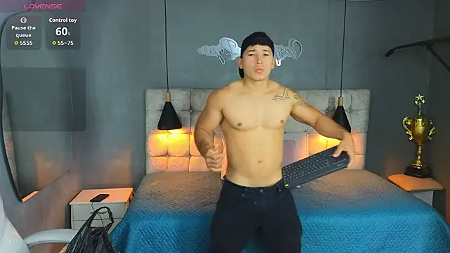 Snapshot of Horny_nick18 chatting on 11, 9, 2025 Horny nick18 online show from 11, 9, 2025