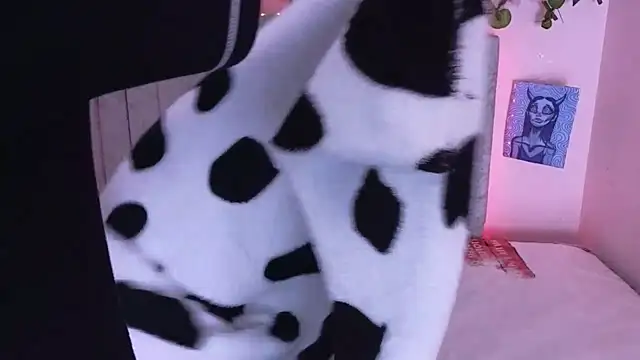 katalinathxandbritney1 online show from 13, 9, 2025