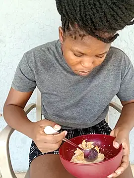 SweetHoney21  online show from 22, 2, 2026