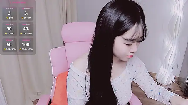 Snapshot of Miu-999 chatting on 17, 11, 2025 Miu-999 online show from 17, 11, 2025