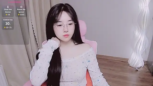 Snapshot of Miu-999 chatting on 25, 11, 2025 Miu-999 online show from 25, 11, 2025