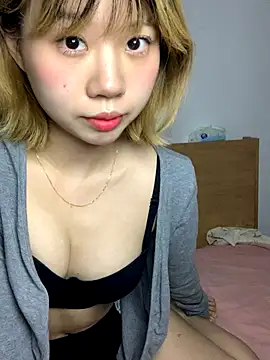 Snapshot of zhaomosheng125216 chatting on 24, 10, 2025 zhaomosheng125216 online show from 24, 10, 2025