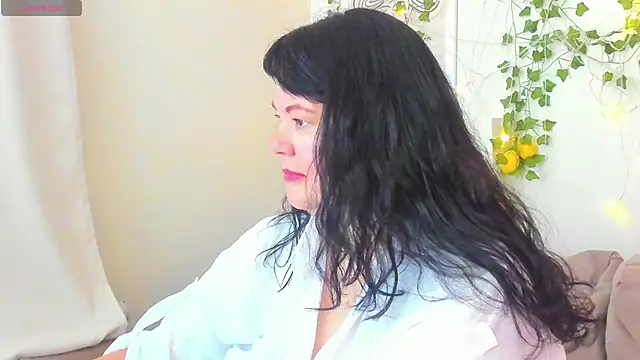 Snapshot of sandra_jackson chatting on 27, 11, 2025 sandra jackson online show from 27, 11, 2025