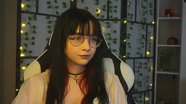 Snapshot of BereniceBattersby chatting on 7, 10, 2025 BereniceBattersby online show from 7, 10, 2025