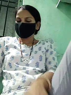 Snapshot of poojam93 chatting on 11, 9, 2025 poojam93 online show from 11, 9, 2025