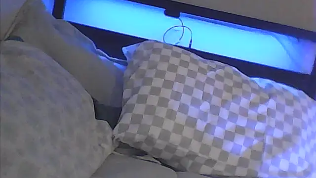 sarahkat86 online show from 3, 3, 2026