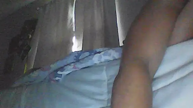 sarahkat86 online show from 9, 4, 2026