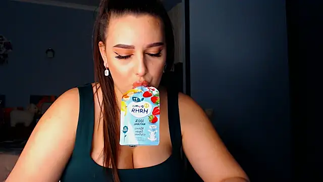 Snapshot of NikiWhite chatting on 2, 10, 2025 NikiWhite online show from 2, 10, 2025