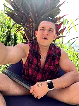 Snapshot of Marco_Vega chatting on 21, 9, 2025 Marco Vega online show from 21, 9, 2025