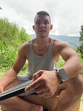 Snapshot of Marco_Vega chatting on 4, 11, 2025 Marco Vega online show from 4, 11, 2025