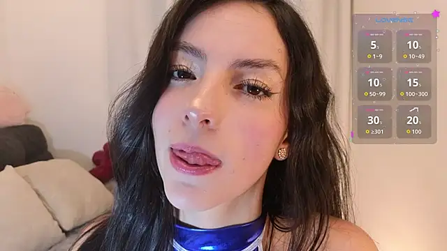 sarah saenz  online show from 18, 6, 2026