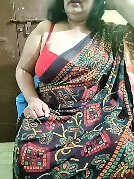 Snapshot of Swapna_Hyd chatting on 23, 11, 2025 Swapna Hyd online show from 23, 11, 2025