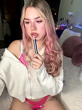 Snapshot of NastyaKiss1 chatting on 7, 10, 2025 NastyaKiss1 online show from 7, 10, 2025