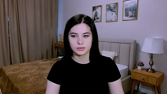 lil angel  online show from 17, 2, 2026