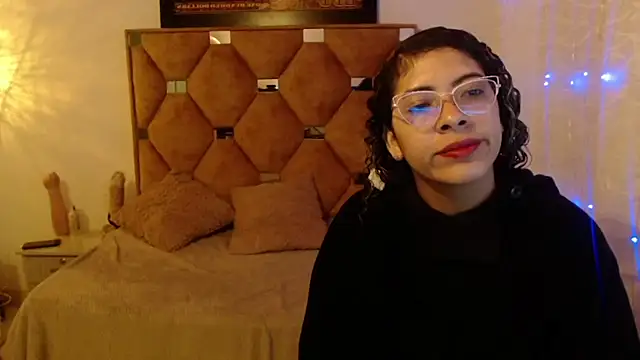 CATTALINAHOT online show from 10, 2, 2026