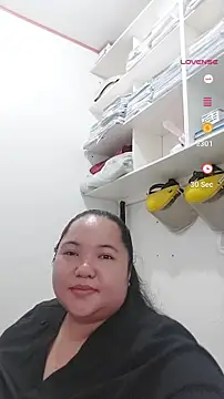 LianaCruzado online show from 4, 4, 2026