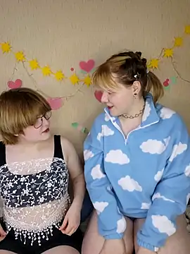 Snapshot of xrixsyx_and_ricky chatting on 28, 2, 2026 xrixsyx and ricky online show from 28, 2, 2026