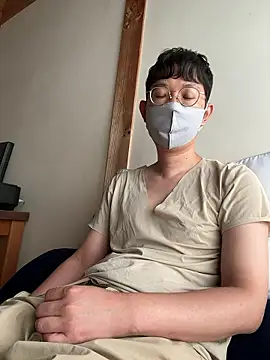 Snapshot of tom19899q chatting on 17, 9, 2025 tom19899q online show from 17, 9, 2025