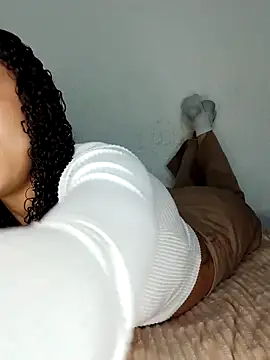 Yasmin777  online show from 18, 12, 2025