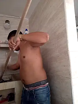 Snapshot of andrewcaxo chatting on 18, 9, 2025 andrewcaxo online show from 18, 9, 2025