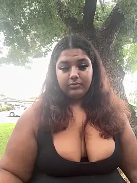 Snapshot of 1n0nlythroat chatting on 18, 9, 2025 1n0nlythroat online show from 18, 9, 2025