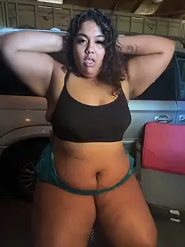 Snapshot of 1n0nlythroat chatting on 28, 9, 2025 1n0nlythroat online show from 28, 9, 2025