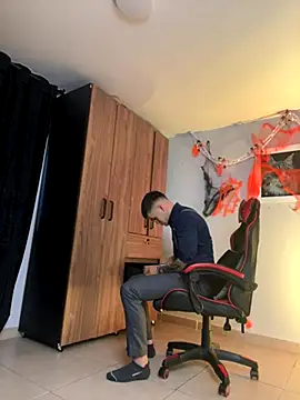 ALPHA DOMINUS  online show from 23, 10, 2025