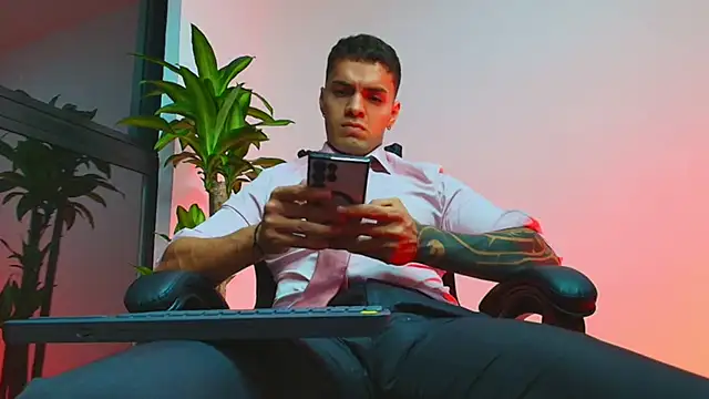 ALPHA DOMINUS  online show from 18, 3, 2026