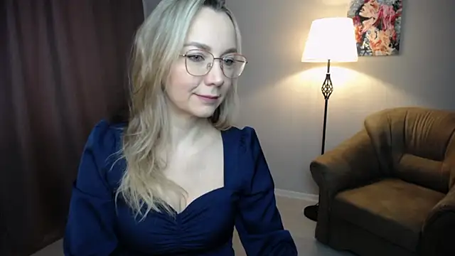 Snapshot of Ava_Elior chatting on 4, 3, 2026 Ava Elior online show from 4, 3, 2026