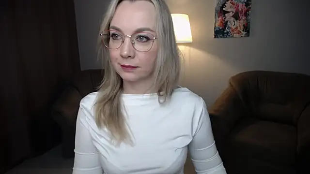 Snapshot of Ava_Elior chatting on 1, 4, 2026 Ava Elior online show from 1, 4, 2026