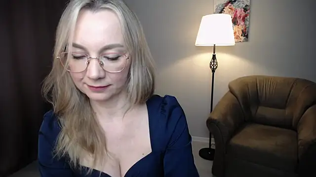 Snapshot of Ava_Elior chatting on 13, 4, 2026 Ava Elior online show from 13, 4, 2026