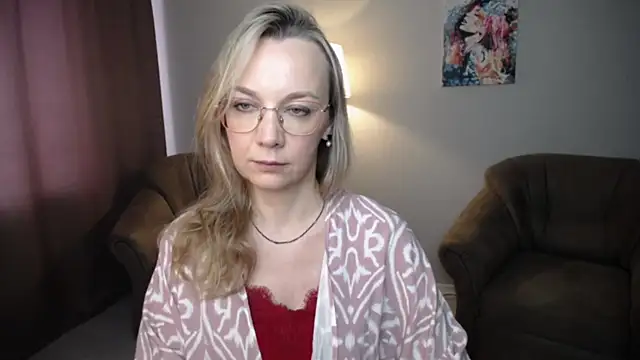 Snapshot of Ava_Elior chatting on 9, 7, 2026 Ava Elior online show from 9, 7, 2026