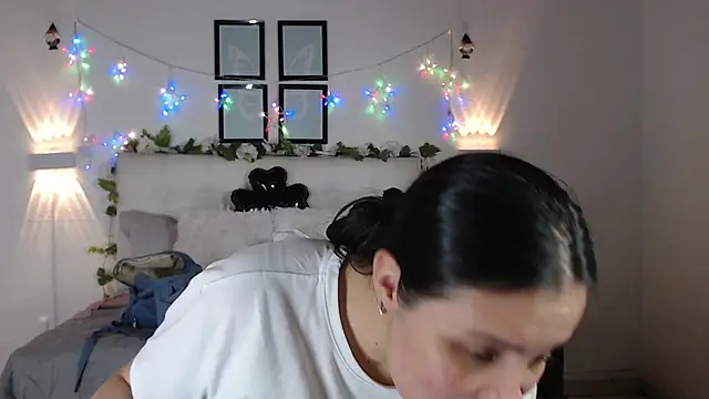 Megan 05  online show from 19, 3, 2026