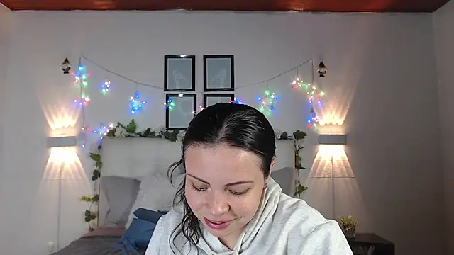 Megan 05  online show from 13, 4, 2026